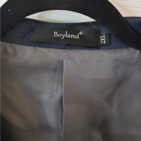 Classic Navy and Gray Sport Coat with Textured Fabric - Picture 3 of 4